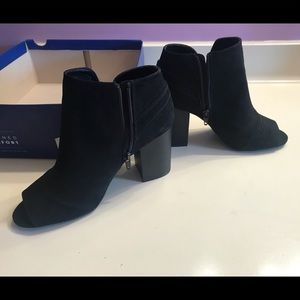 Apt 9 clock ankle boots